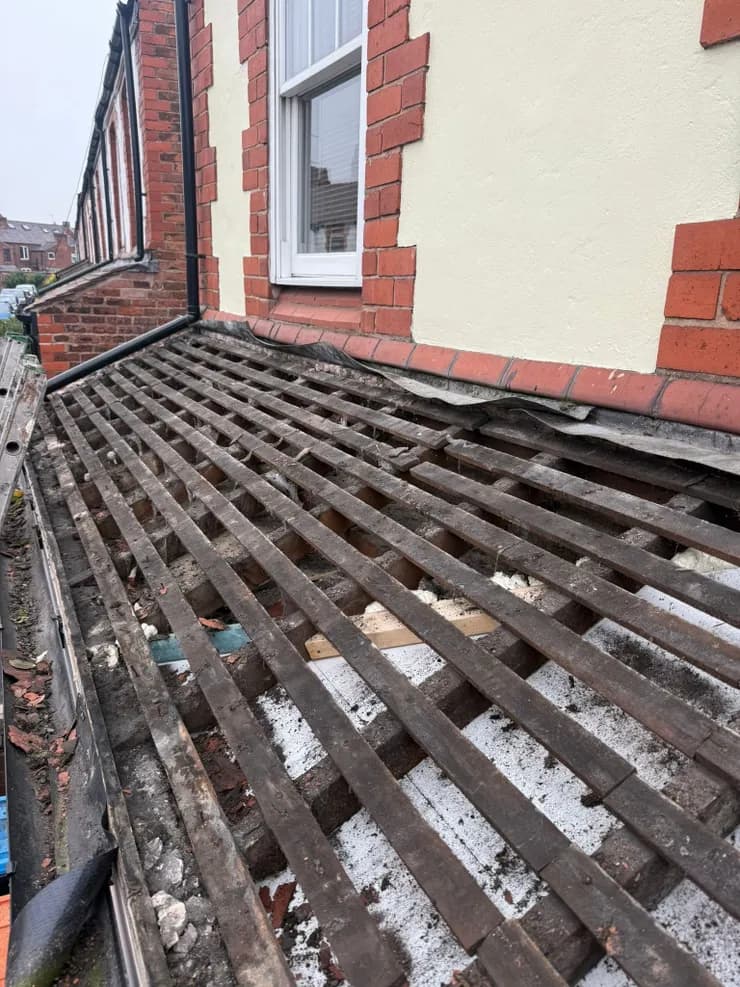 Ridge re-bedding, terrace in Crosby, completed